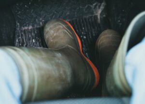 Choosing the Right Shoes for Long Hauls: A Truck Driver’s Guide