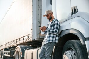 A Month in the Life of a Truck Driver: Earnings and Expenses